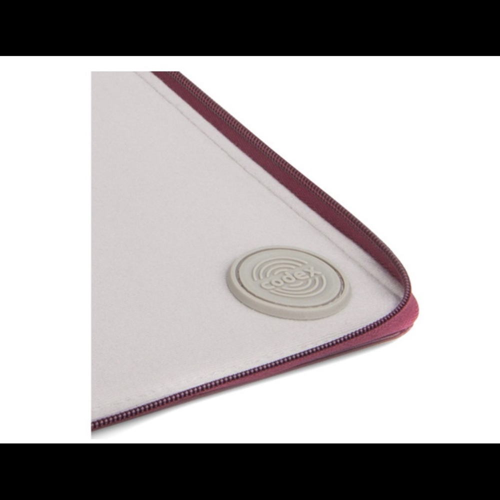 Moshi Codex Protective Leather Case - Picture 6 of 8